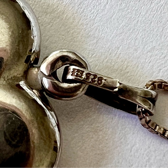 Heart Locket Pendant Necklace, Etched Design, Box Chain, .925 Silver, Signed - Picture 5 of 6